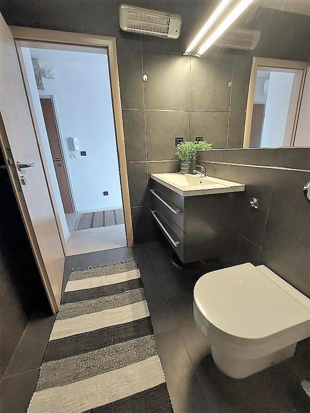 Urban Nest, Sunny Apartment 4 Stars רייקה מראה חיצוני תמונה
